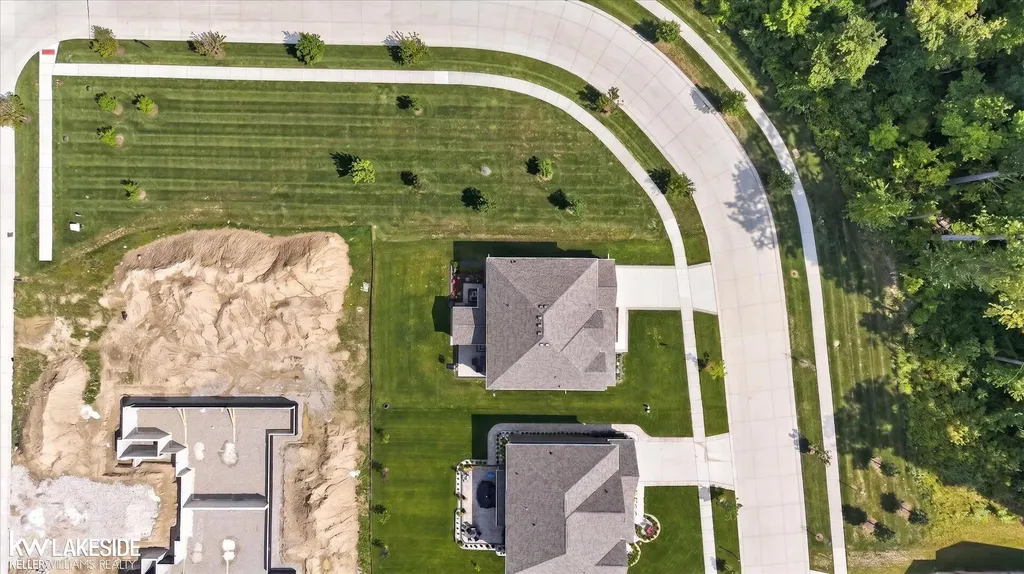 55777 Beacon Shore Drive Shelby Charter Township MI 48315