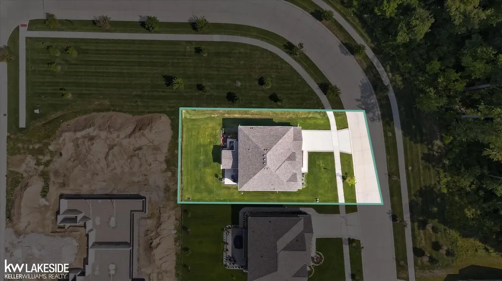 55777 Beacon Shore Drive Shelby Charter Township MI 48315