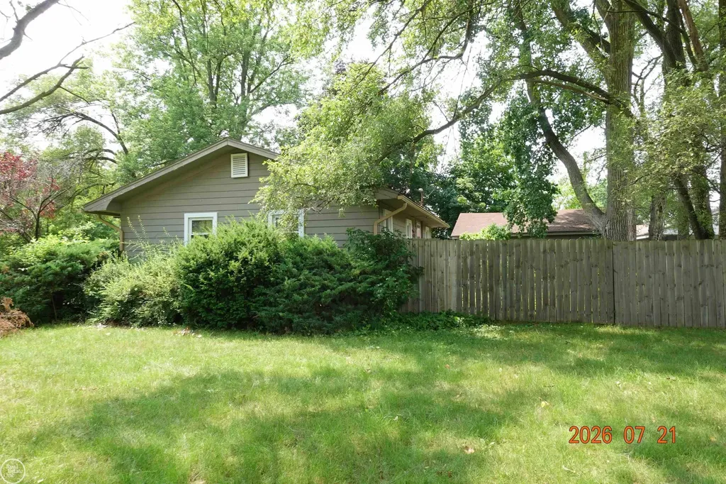 603 Ridge Road Bay City City MI 48708