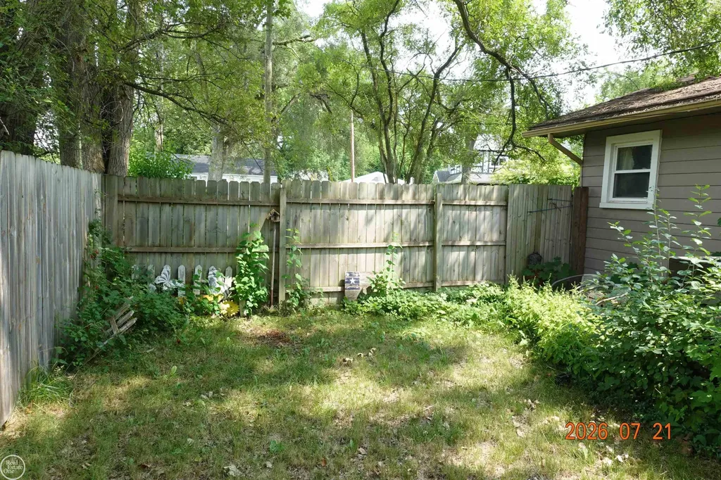 603 Ridge Road Bay City City MI 48708