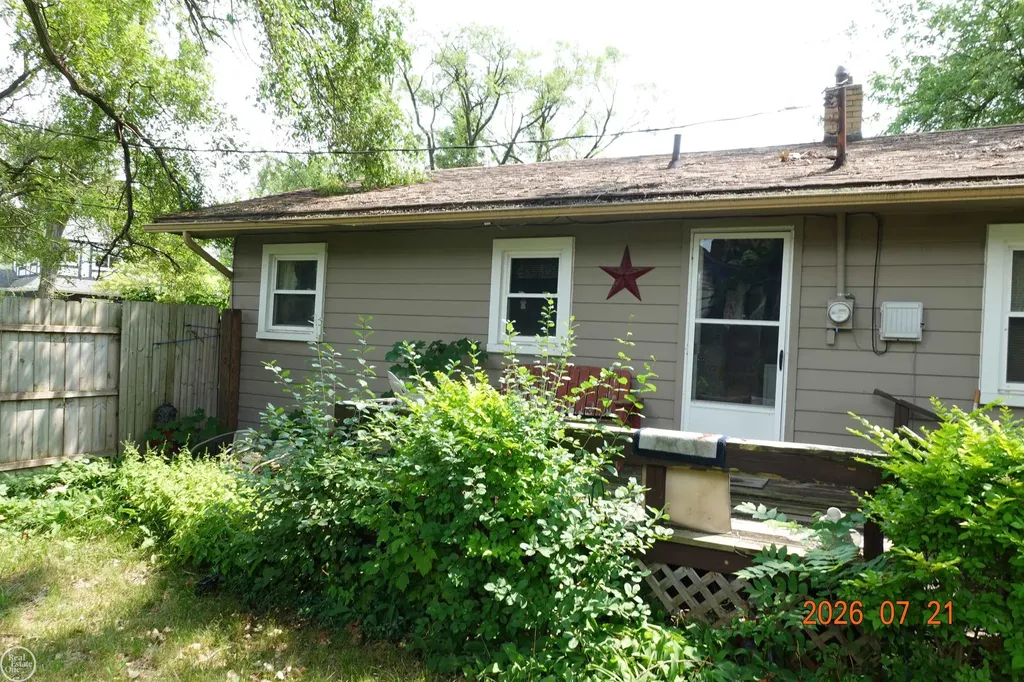603 Ridge Road Bay City City MI 48708