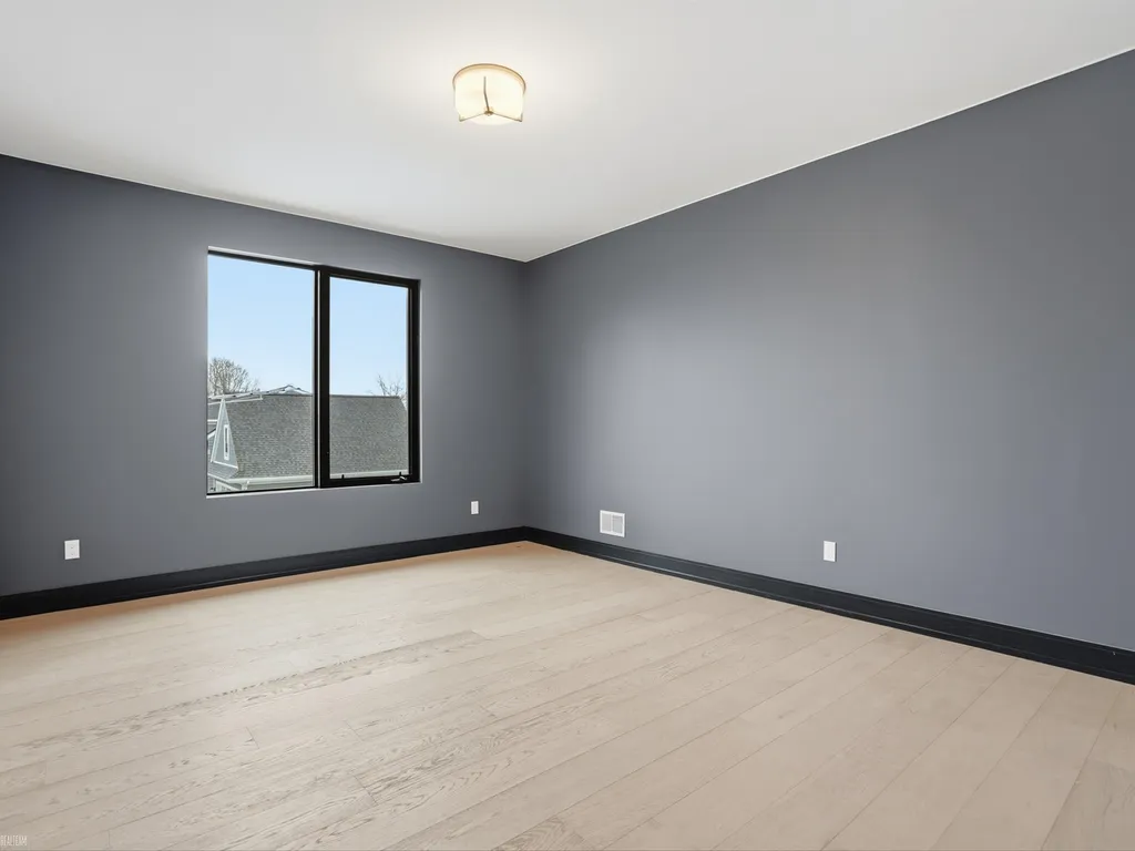 41215 Belvidere Street Harrison Charter Township MI 48045