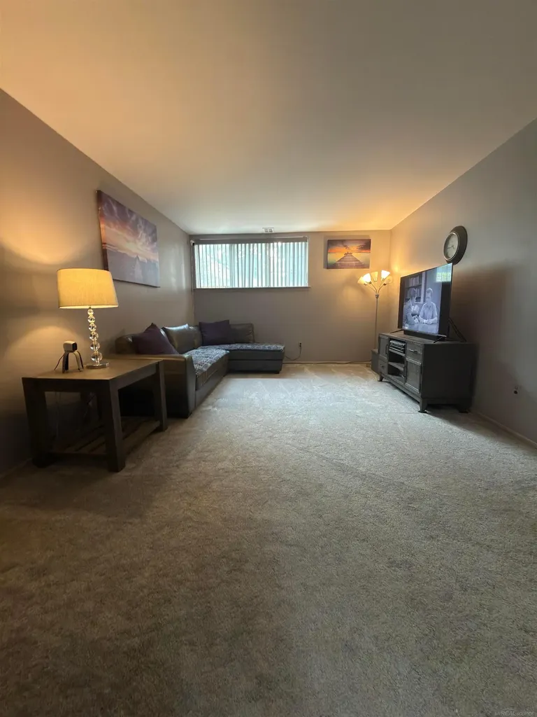 8211 Denwood #4 Drive Sterling Heights City MI 48312