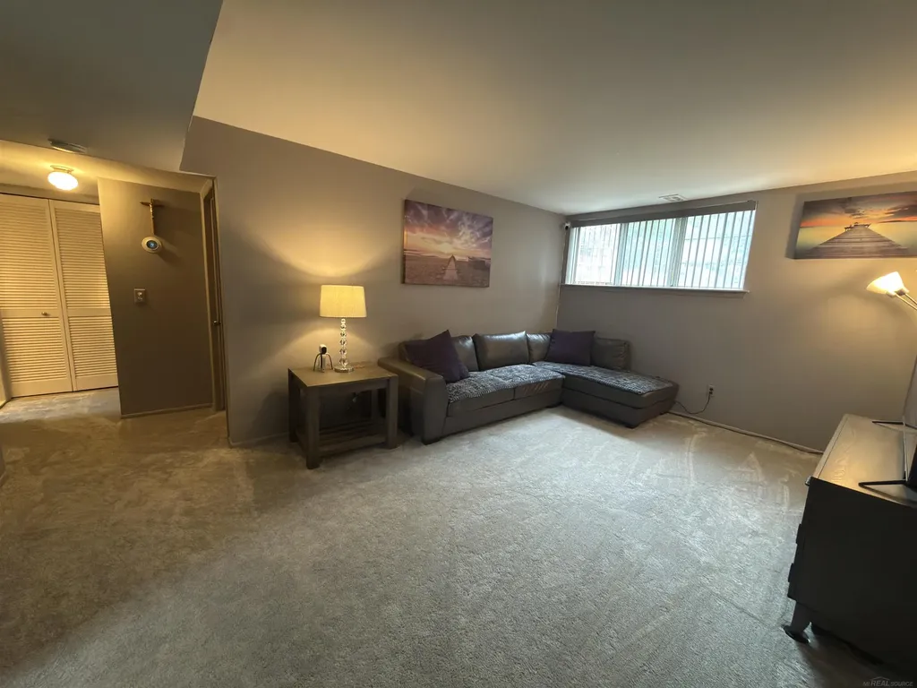 8211 Denwood #4 Drive Sterling Heights City MI 48312