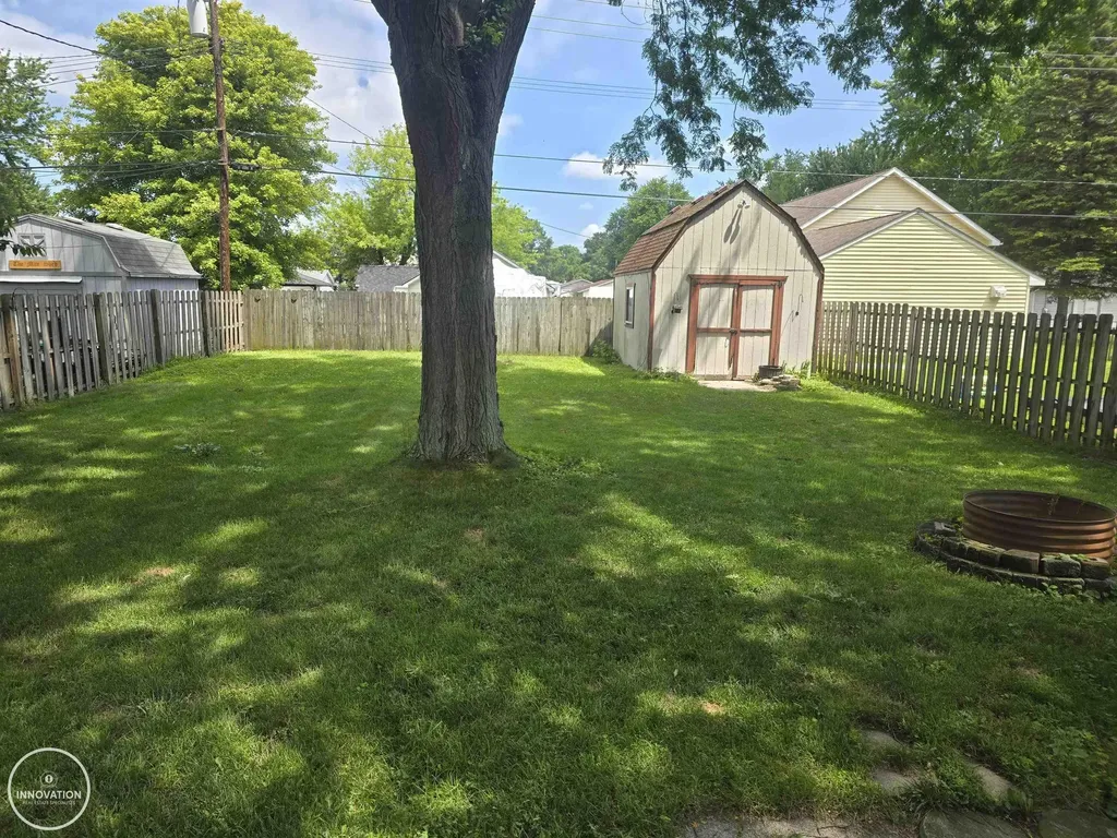 952 Liberty Street Algonac City MI 48001
