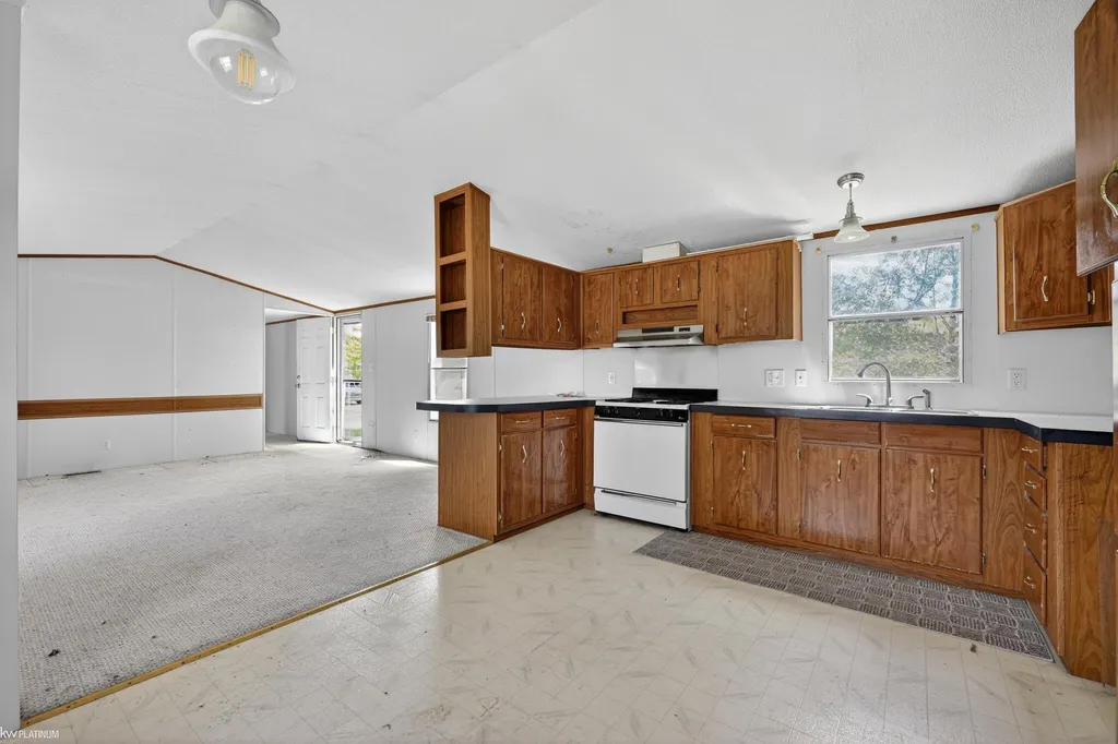 14278 Bronte Drive Shelby Charter Township MI 48315