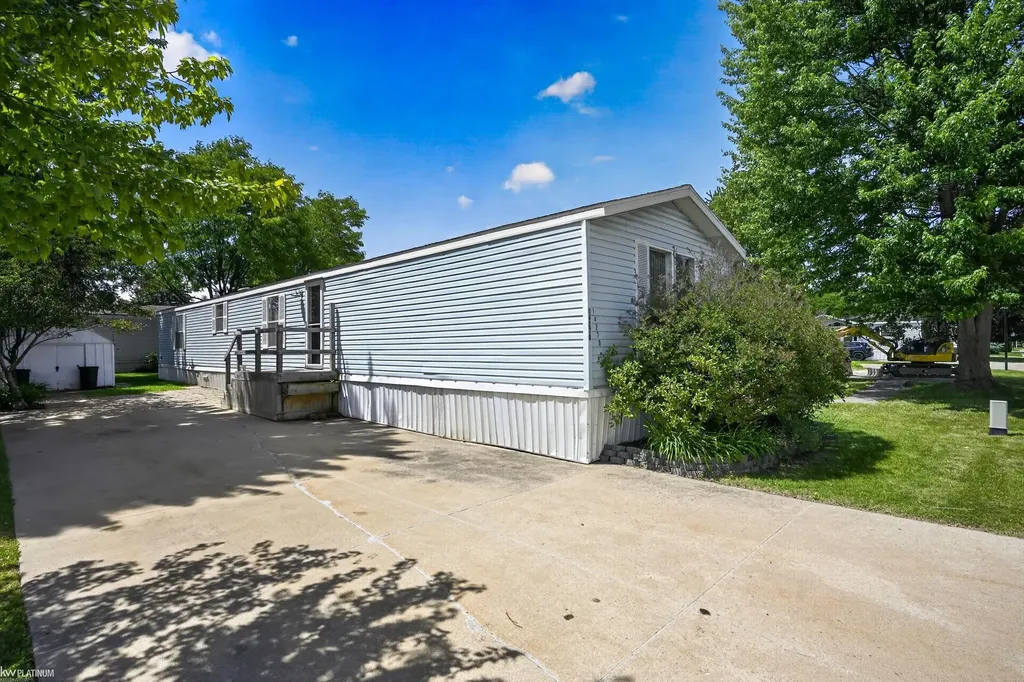 14278 Bronte Drive Shelby Charter Township MI 48315