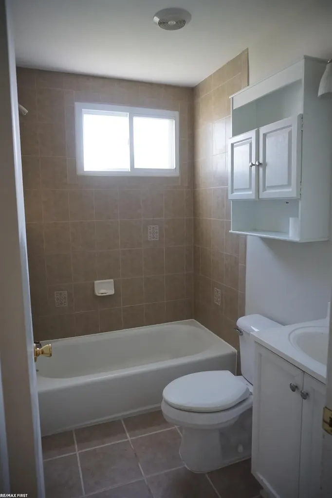 19616 Rosedale Street St. Clair Shores City MI 48080