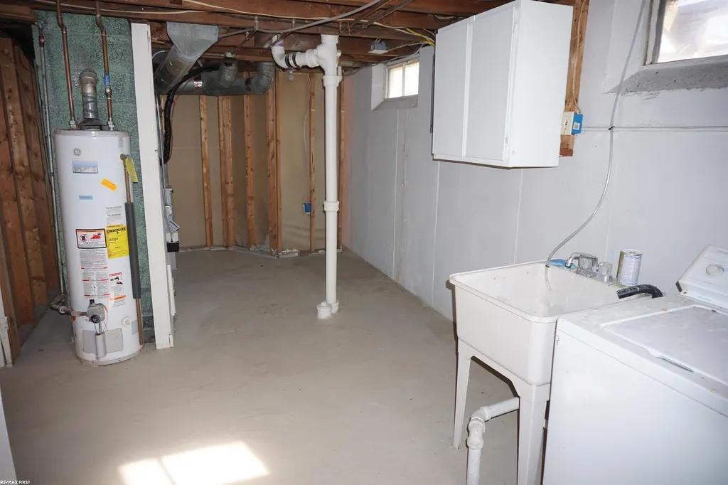 19616 Rosedale Street St. Clair Shores City MI 48080