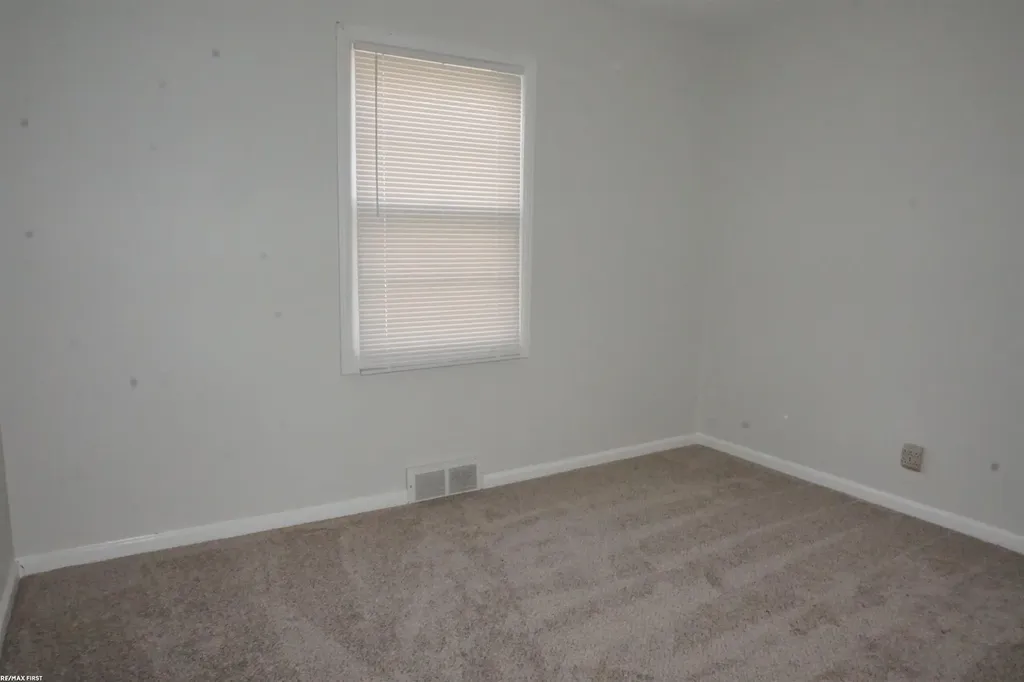 19616 Rosedale Street St. Clair Shores City MI 48080