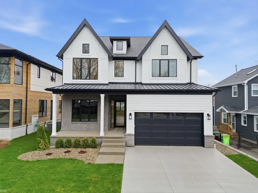 41225 Belvidere Street Harrison Charter Township MI 48045