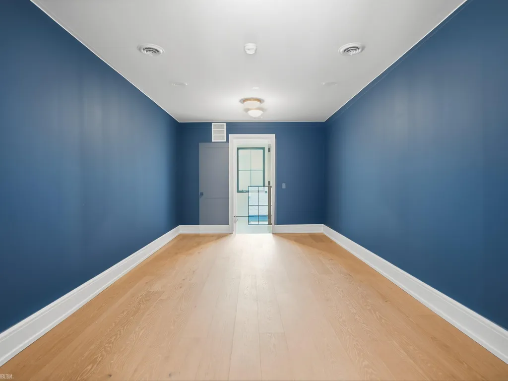41225 Belvidere Street Harrison Charter Township MI 48045