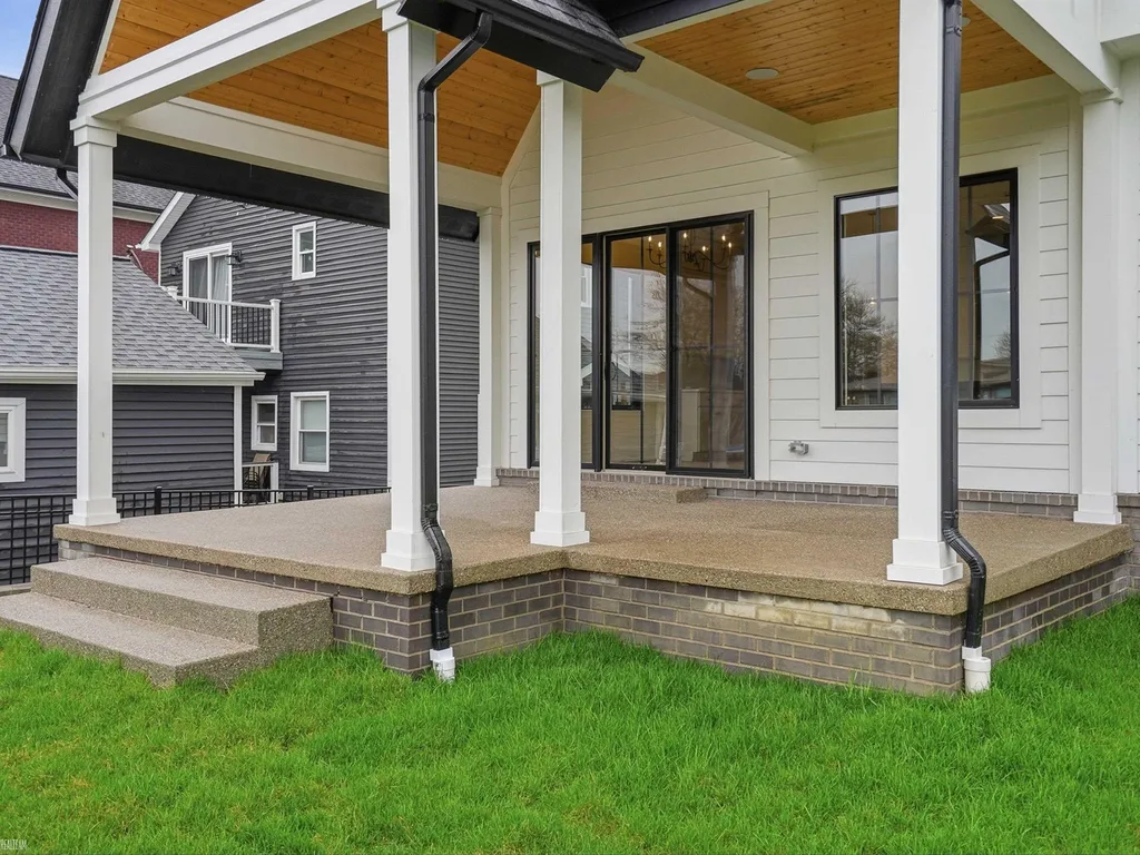 41225 Belvidere Street Harrison Charter Township MI 48045
