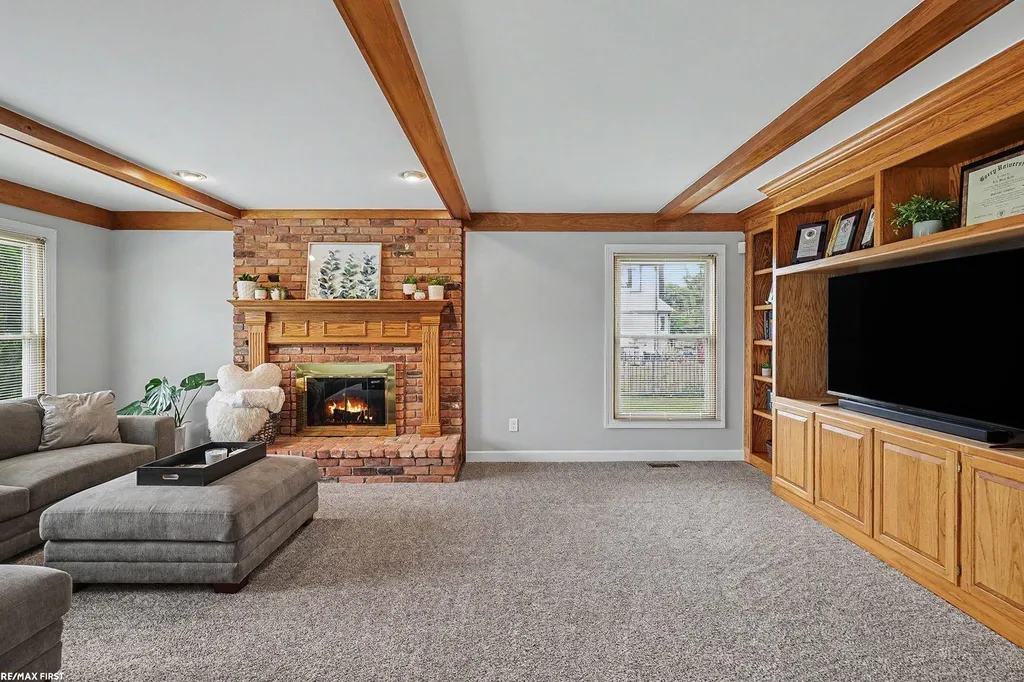 48103 Greenbriar Drive Macomb Township MI 48044