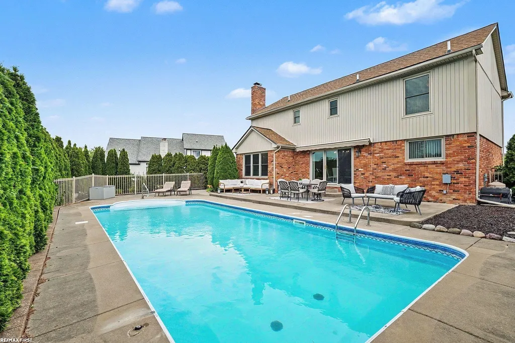 48103 Greenbriar Drive Macomb Township MI 48044