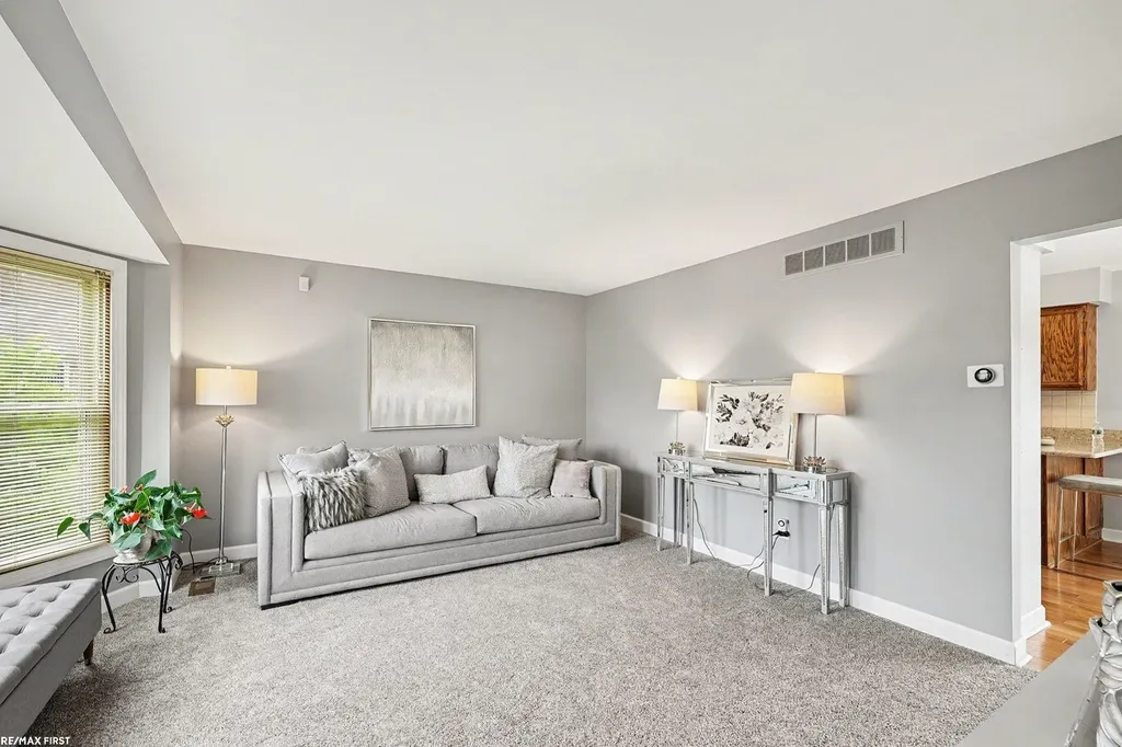 48103 Greenbriar Drive Macomb Township MI 48044