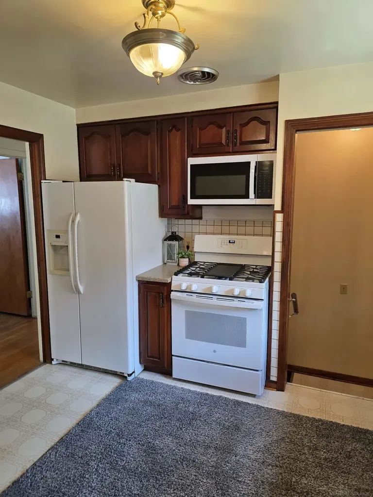1412 Champaign Road Lincoln Park City MI 48146