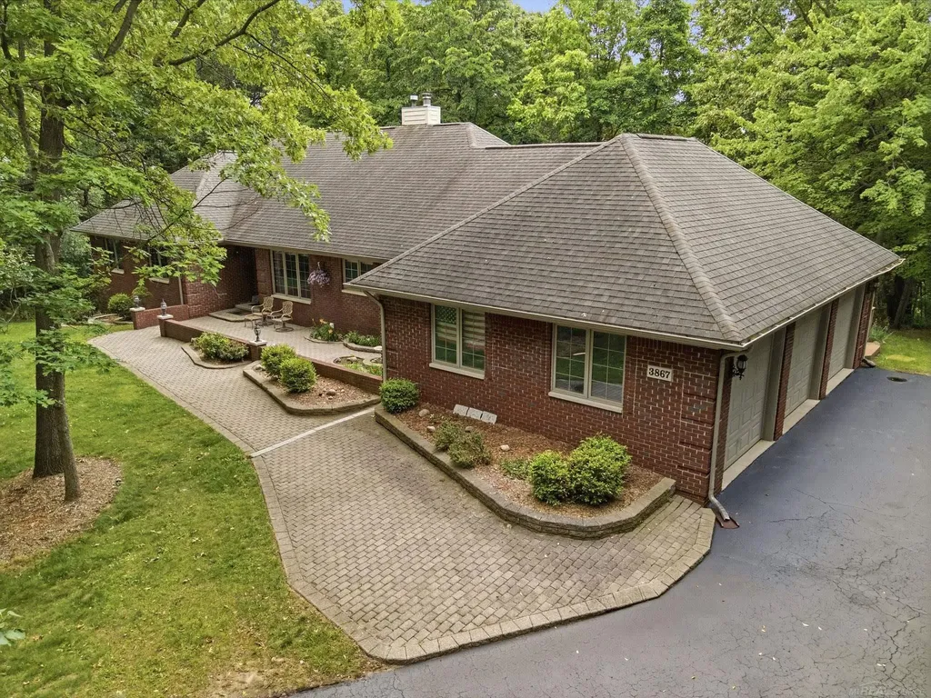 3867 Nutcracker Court Addison Township MI 48370