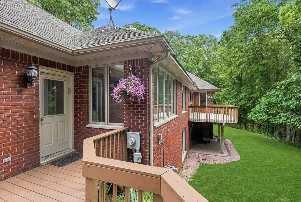 3867 Nutcracker Court Addison Township MI 48370