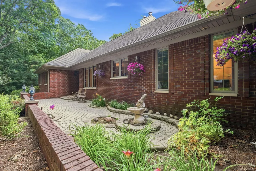 3867 Nutcracker Court Addison Township MI 48370