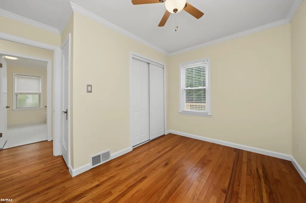 127 E La Salle Avenue Royal Oak City MI 48073