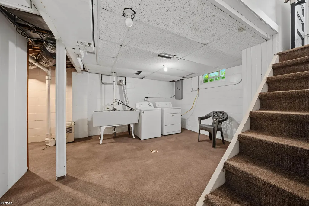 127 E La Salle Avenue Royal Oak City MI 48073