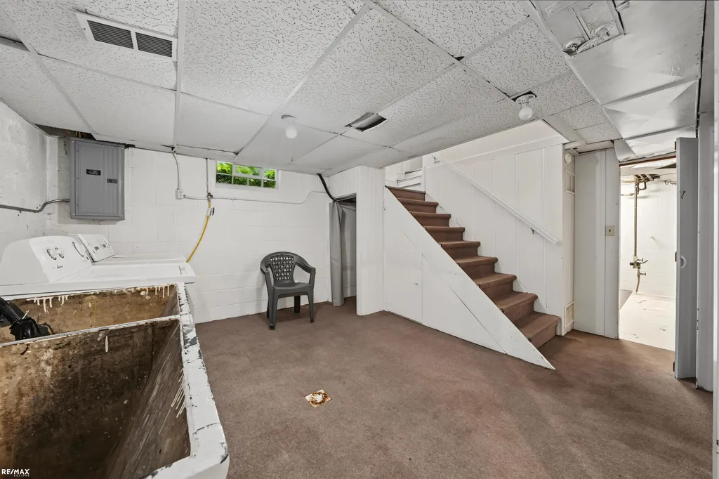 127 E La Salle Avenue Royal Oak City MI 48073