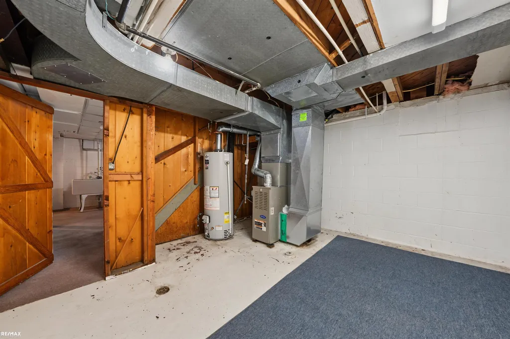 127 E La Salle Avenue Royal Oak City MI 48073