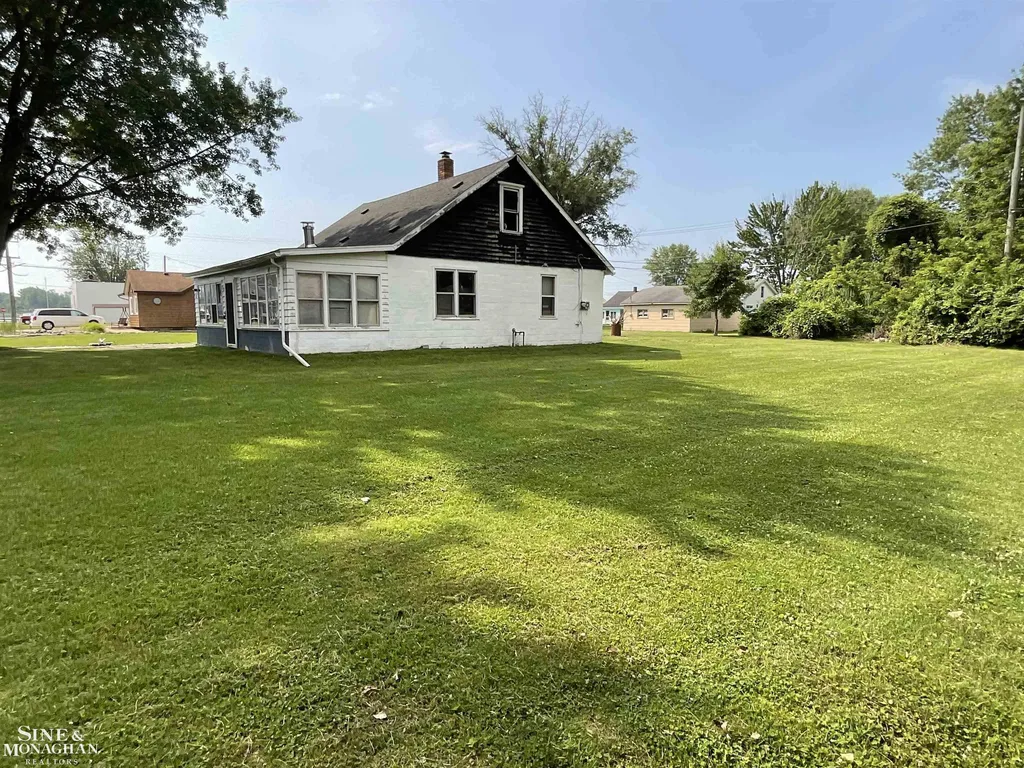 177 Williams Street Clay Township MI 48028