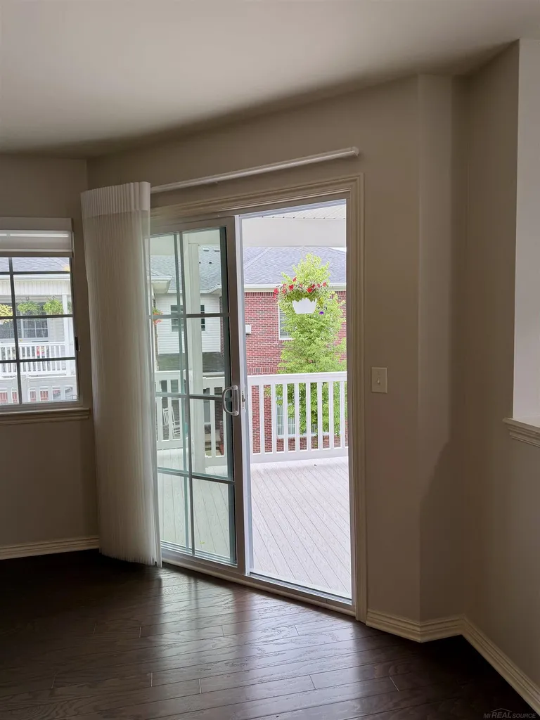 7013 Boulder Pointe Drive Washington Township MI 48094