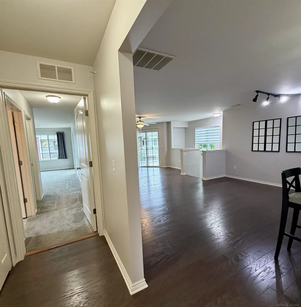 7013 Boulder Pointe Drive Washington Township MI 48094