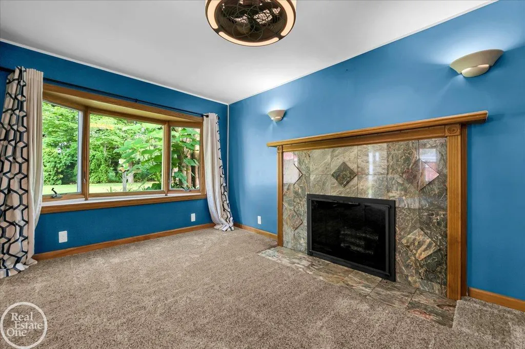 52161 Brentwood Drive Shelby Charter Township MI 48316