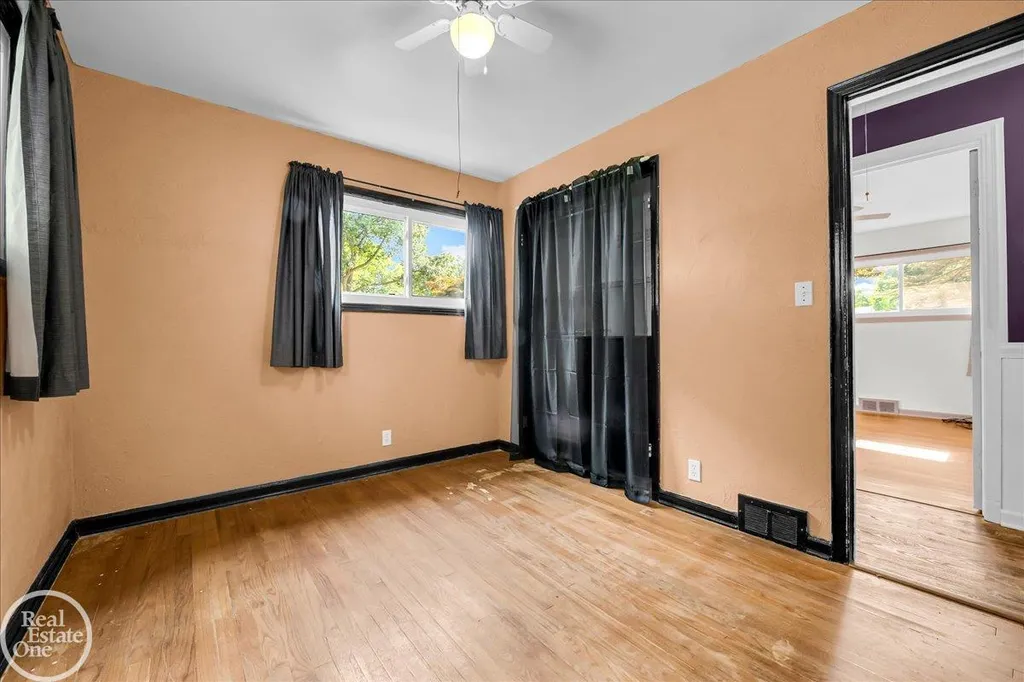 52161 Brentwood Drive Shelby Charter Township MI 48316