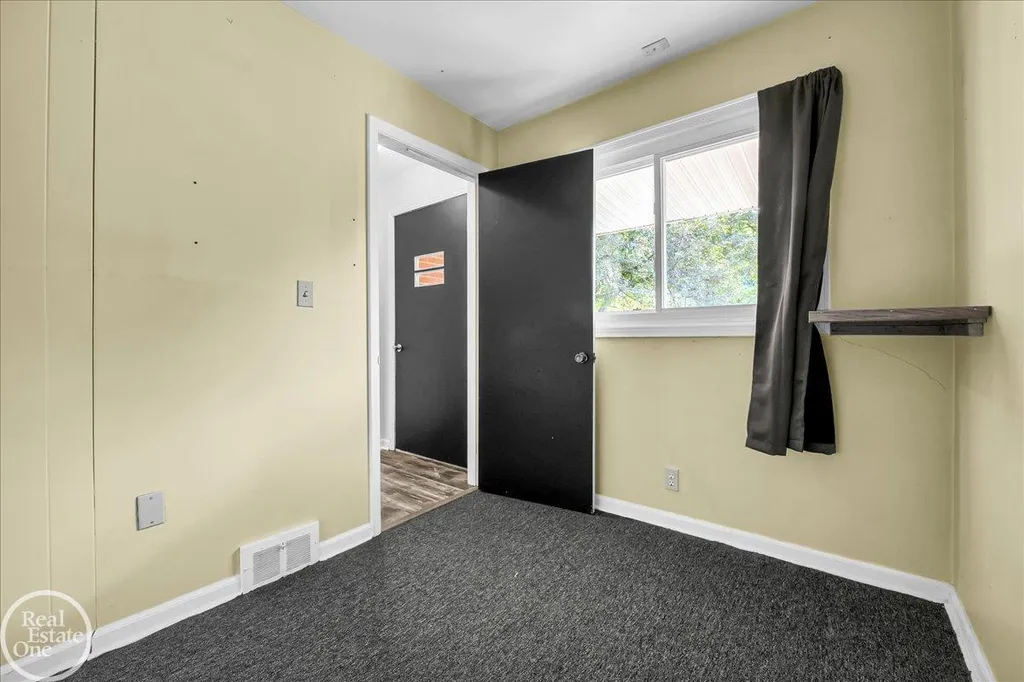 52161 Brentwood Drive Shelby Charter Township MI 48316
