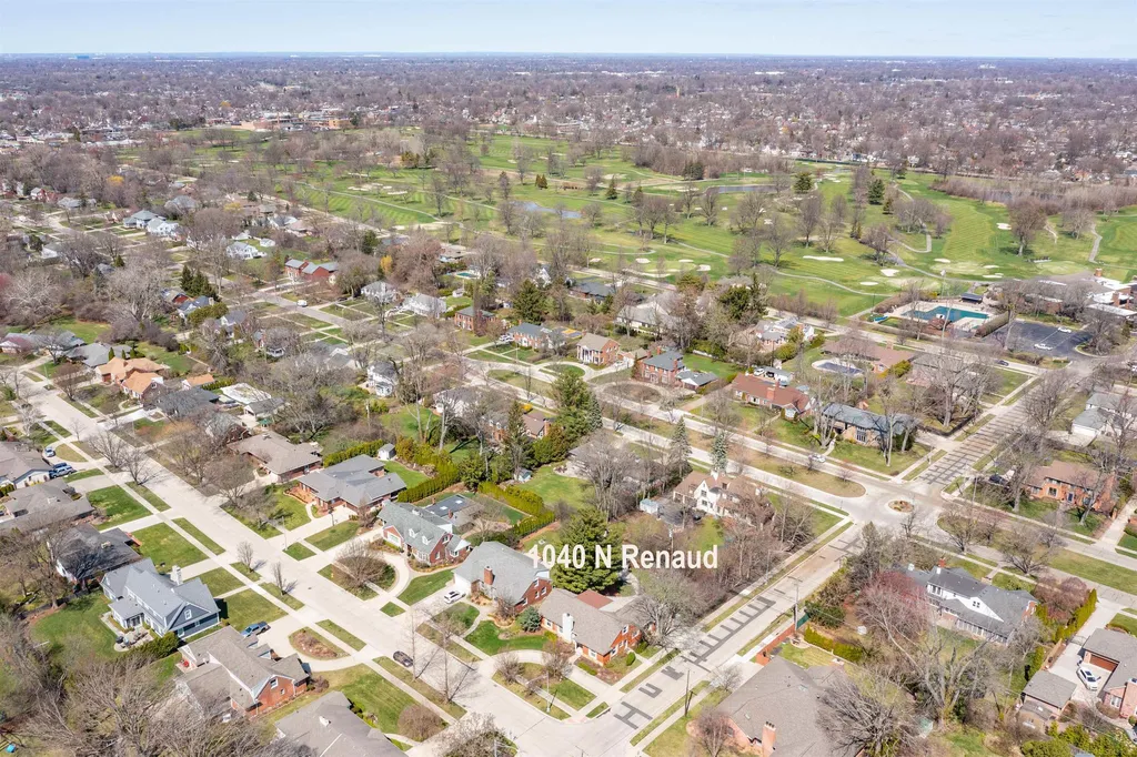 1040 N Renaud Road Grosse Pointe Woods City MI 48236