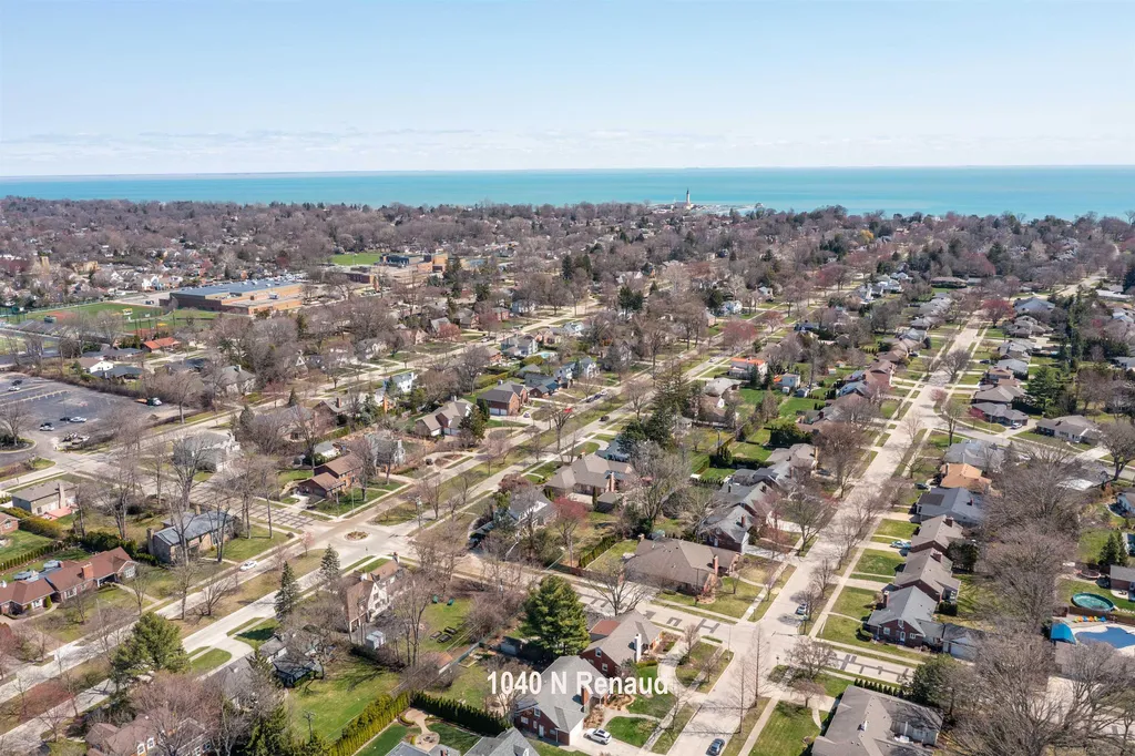 1040 N Renaud Road Grosse Pointe Woods City MI 48236