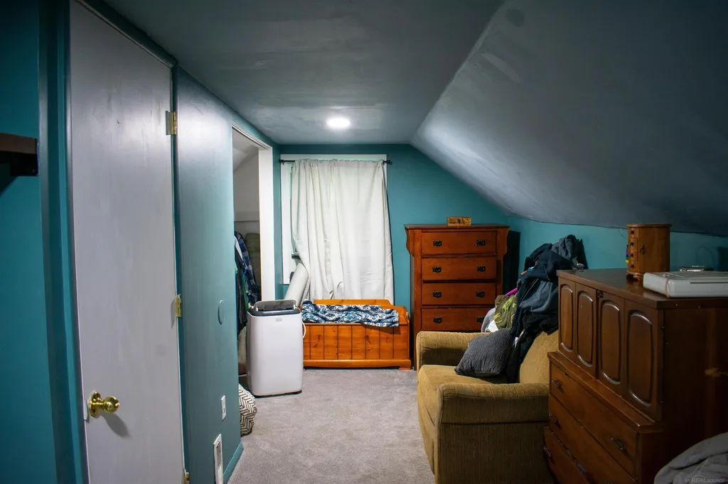 1543 Goffe Street St. Clair City MI 48079