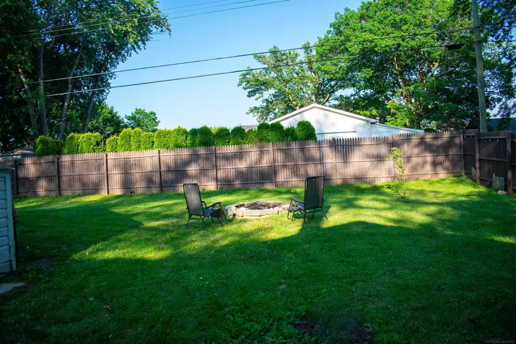 1543 Goffe Street St. Clair City MI 48079