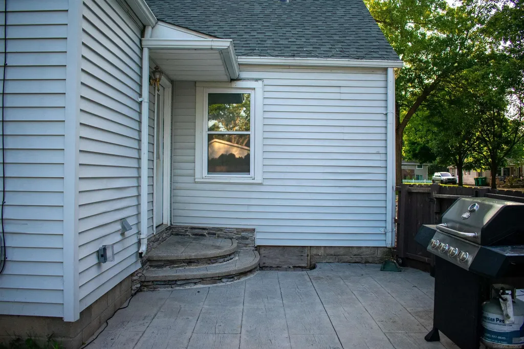 1543 Goffe Street St. Clair City MI 48079
