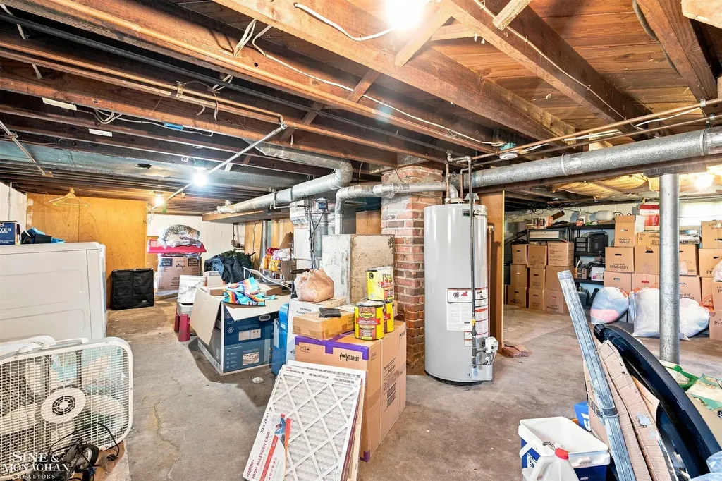 729 Smith Street Algonac City MI 48001