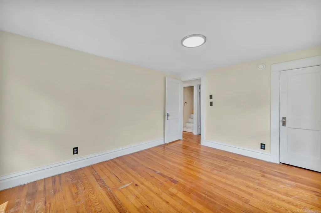 732 Chicago Avenue Lansing City MI 48915