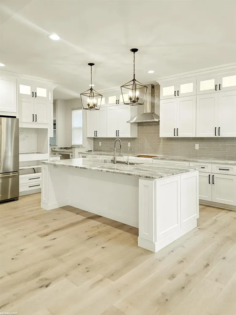 4980 Deer Field Meadows Drive Almont Village MI 48003