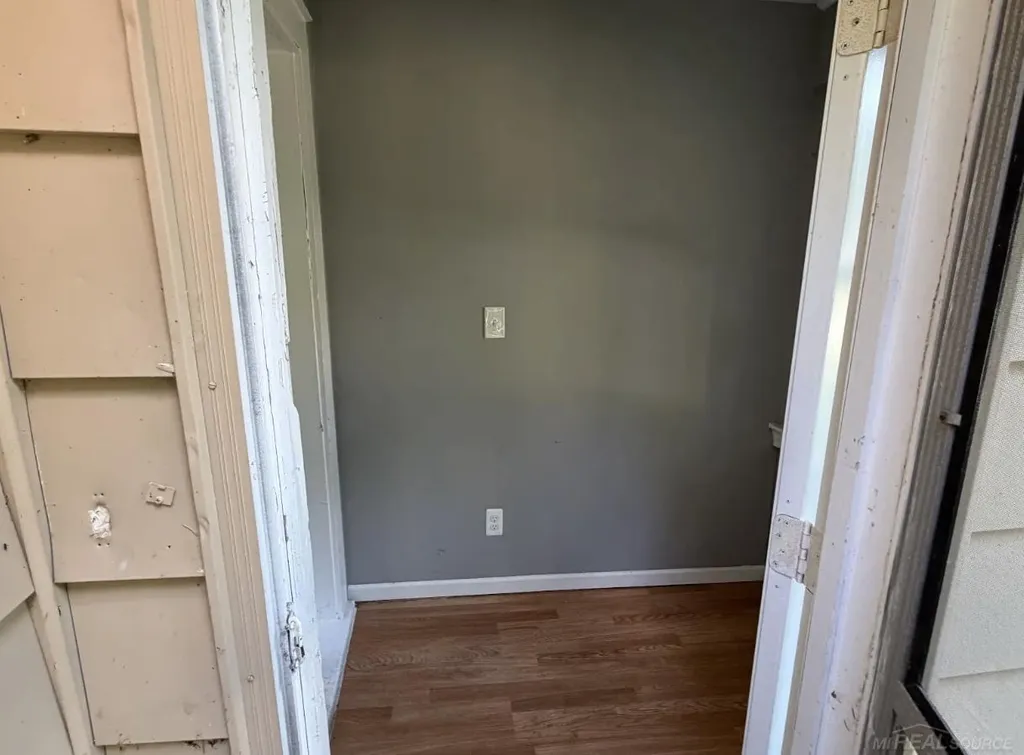 3348 Wasmund Avenue Warren City MI 48091
