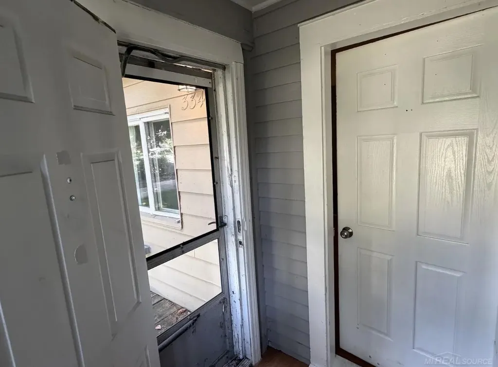 3348 Wasmund Avenue Warren City MI 48091