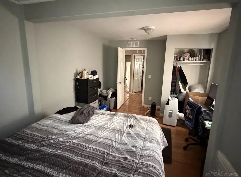 3348 Wasmund Avenue Warren City MI 48091