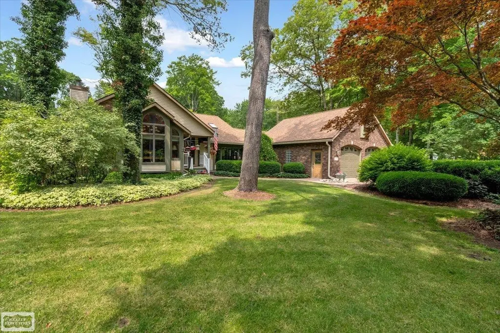 3171 Abbottsford Road Clyde Township MI 48049