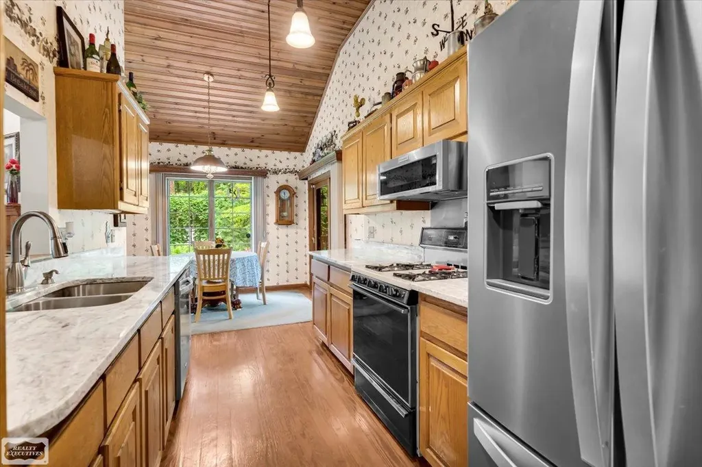 3171 Abbottsford Road Clyde Township MI 48049