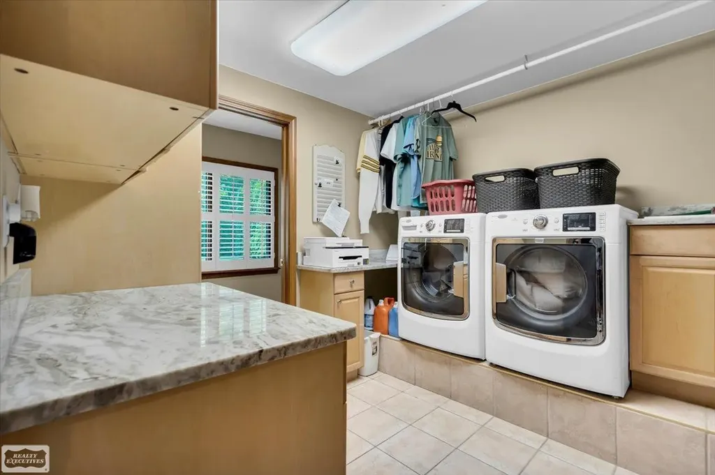 3171 Abbottsford Road Clyde Township MI 48049