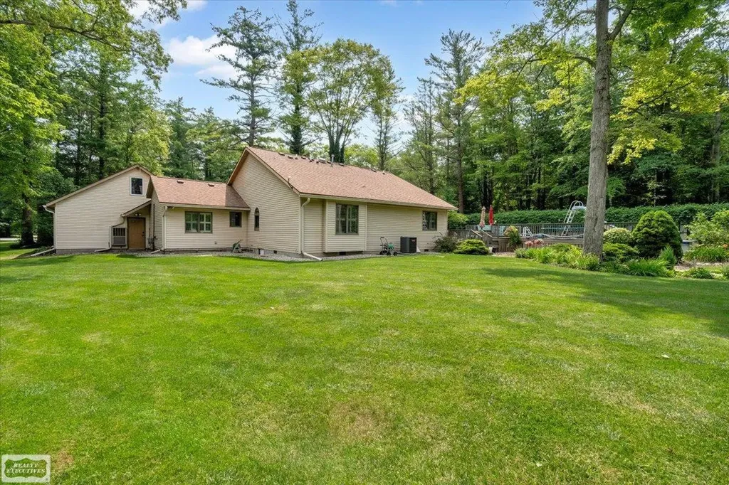 3171 Abbottsford Road Clyde Township MI 48049