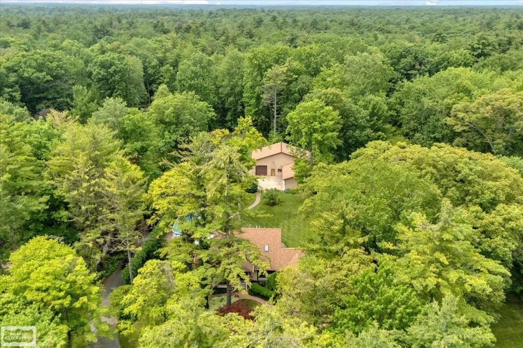 3171 Abbottsford Road Clyde Township MI 48049